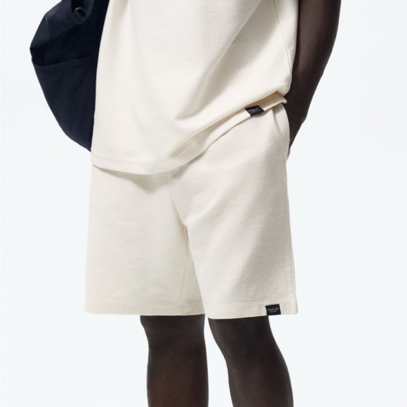 𝗡𝗪𝗧 𝗭𝗮𝗿𝗮 • Structured Ottoman Shorts Adjustable Waist Front Back Pockets - Picture 6 of 11